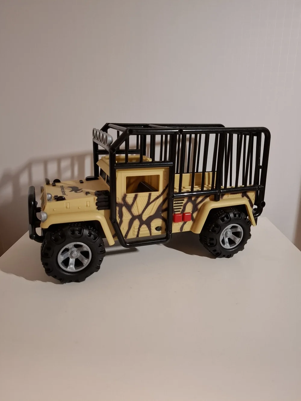 Animal  Planet Safari Cage  Truck With Sounds  Imaginative Play